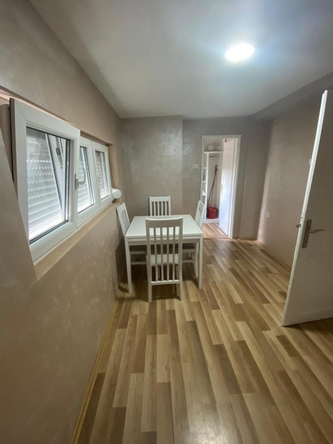 Ferienwohnung Apartman Nikšić Exterior foto